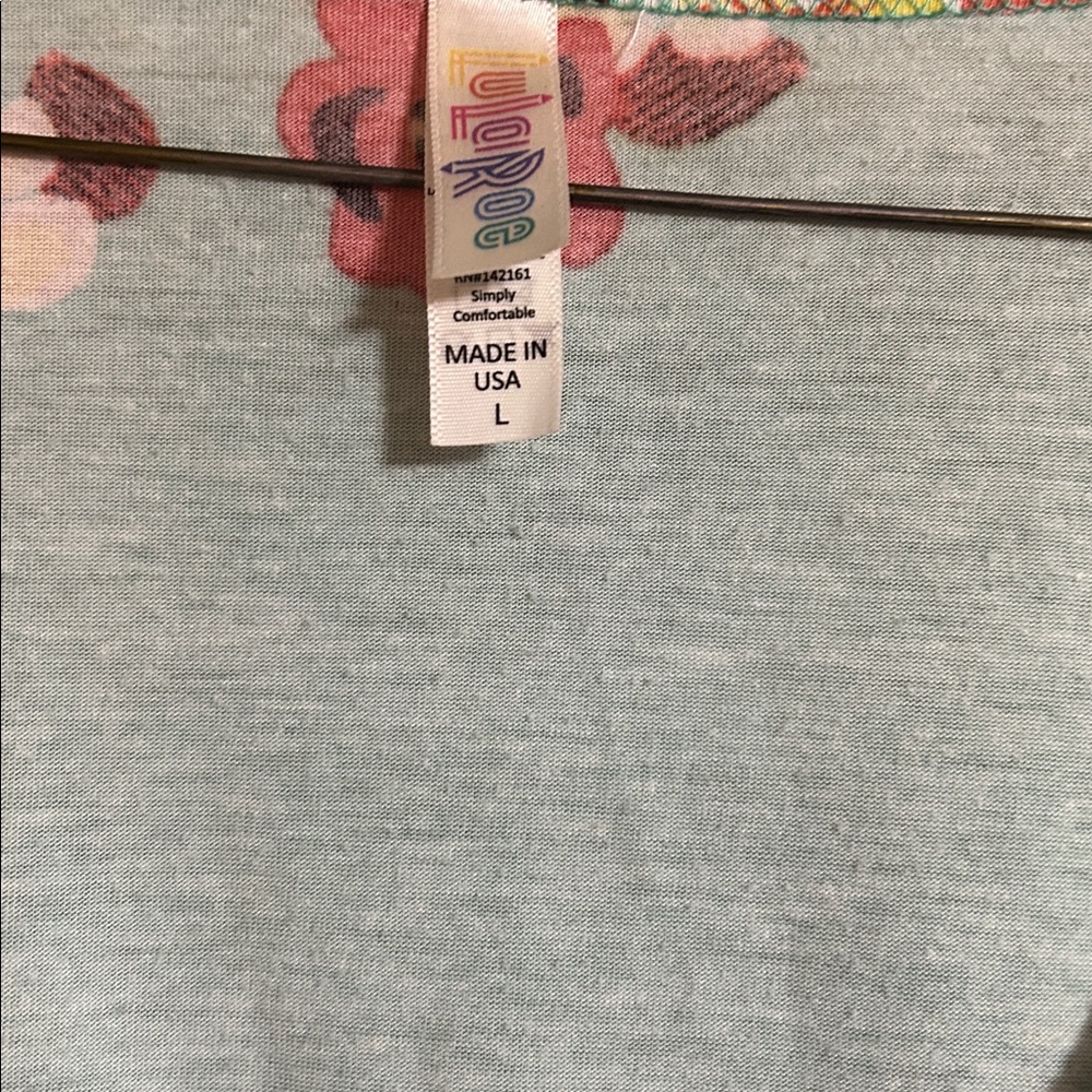 Lularoe - Picture 3 of 3